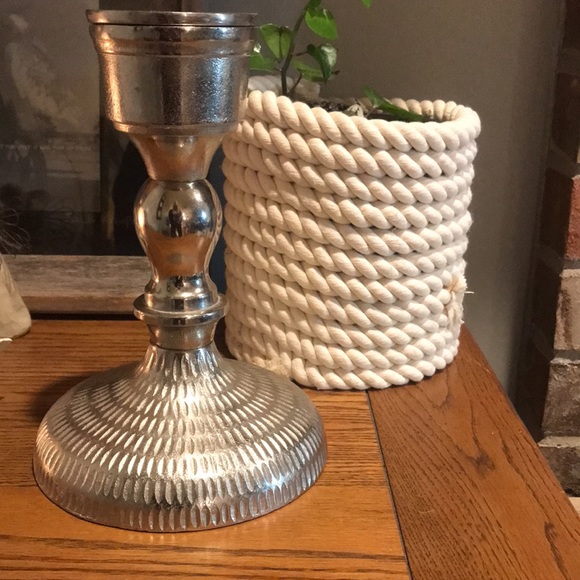 Silver hammered candle stick holder 7” x 10” - Picture 4 of 4